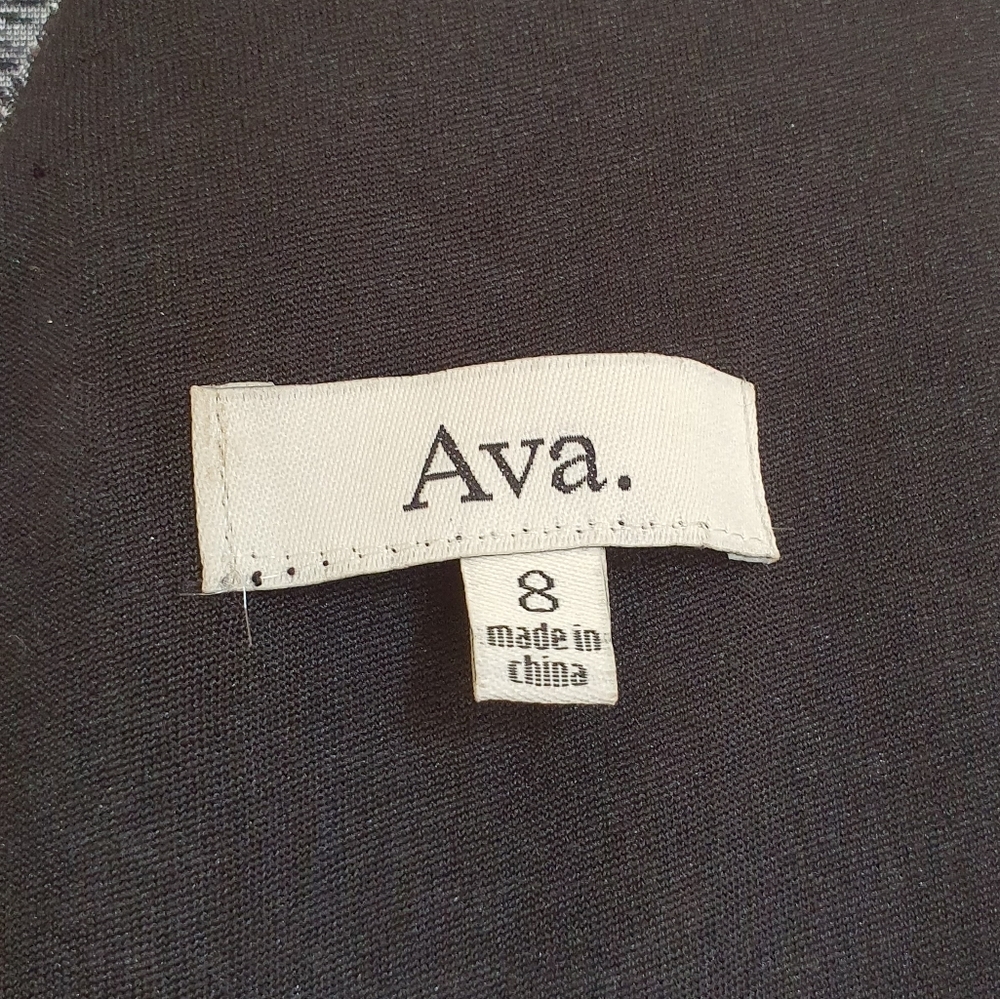 Ava. Klum Dress Long Sleeve Scoop Neckline | Zip Back | V-Neck Back | 65% Cotton - Picture 10 of 12